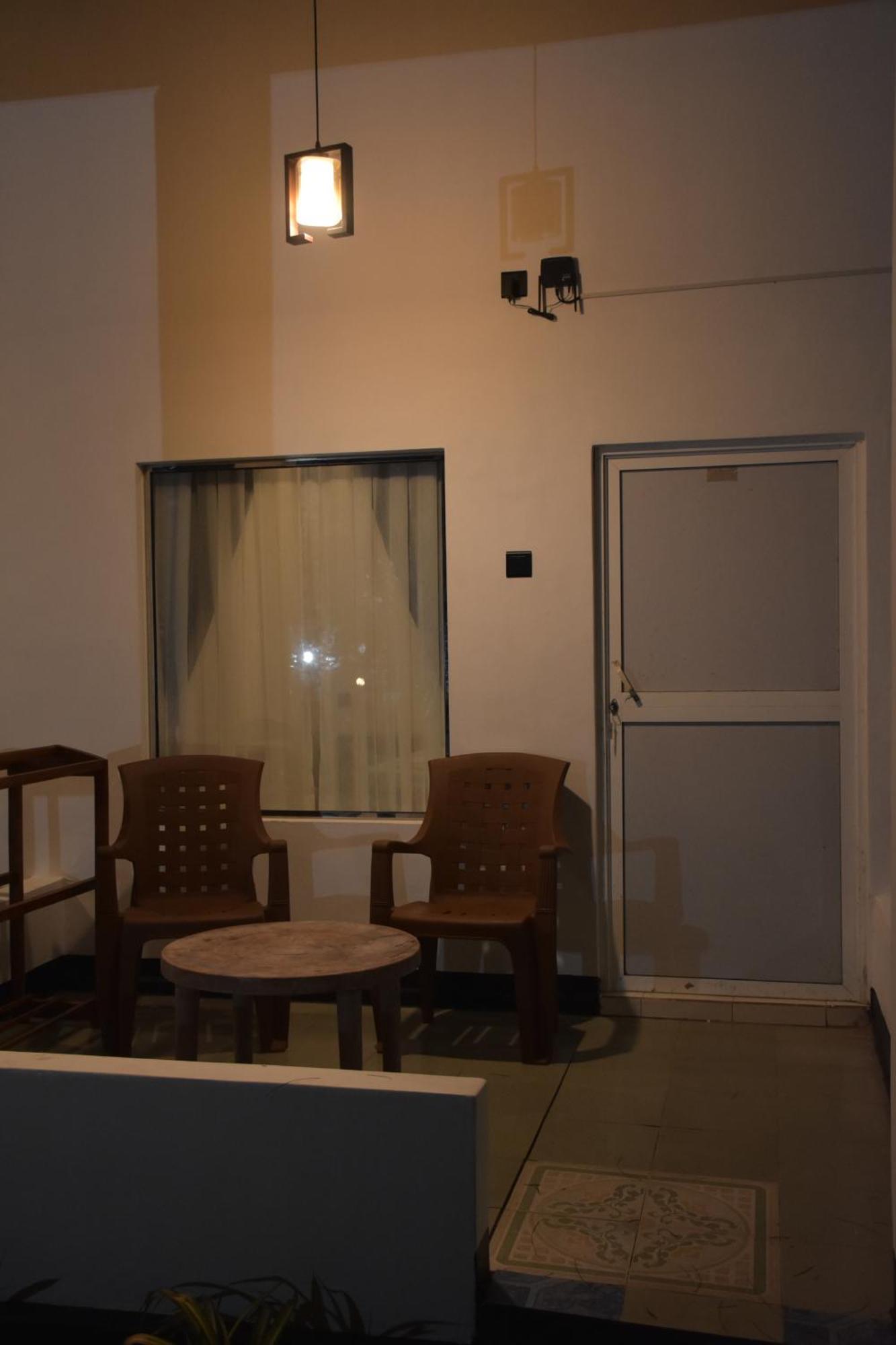 טרינקומאלה French Garden Regish Guest House מראה חיצוני תמונה