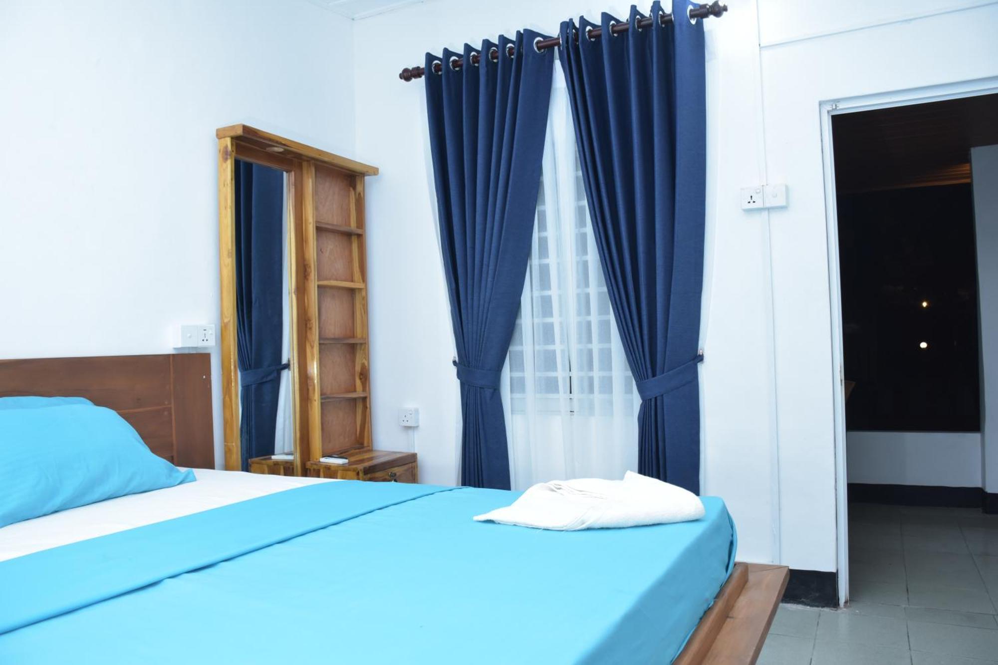 טרינקומאלה French Garden Regish Guest House מראה חיצוני תמונה