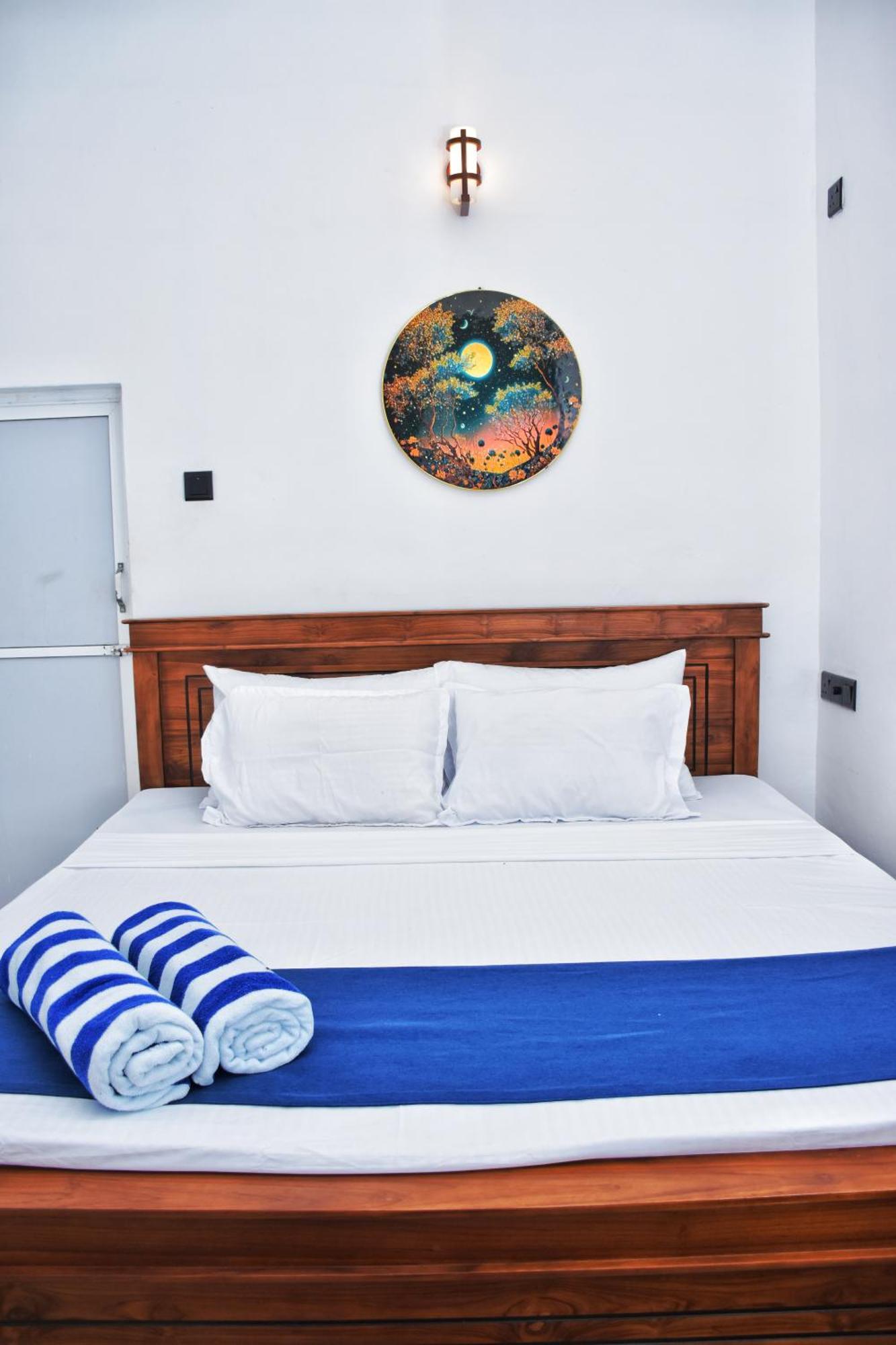 טרינקומאלה French Garden Regish Guest House מראה חיצוני תמונה