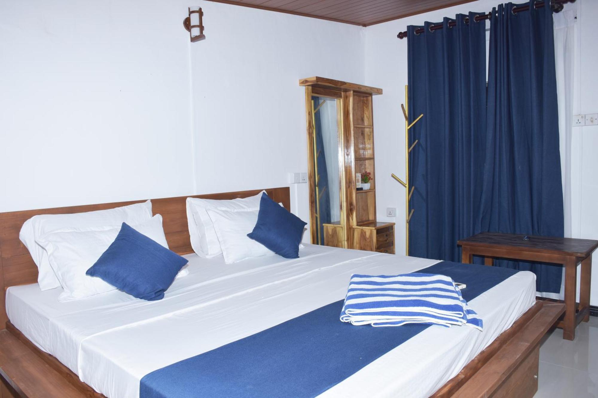 טרינקומאלה French Garden Regish Guest House מראה חיצוני תמונה